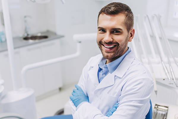 A General Dentist Can Help Decide Whether to Pull or Save a Tooth from Casas Adobes Dentistry in Tucson, AZ